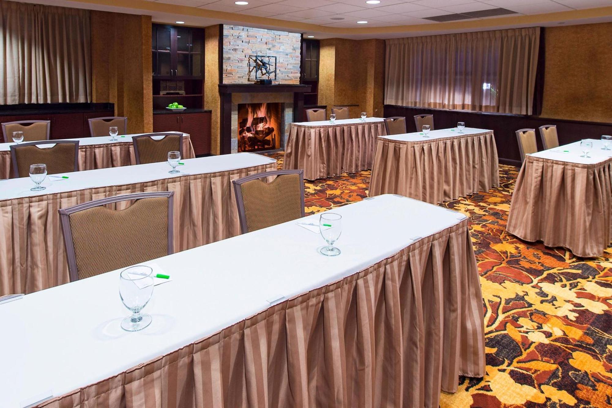 Courtyard Marriott לייק פלאסיד מראה חיצוני תמונה